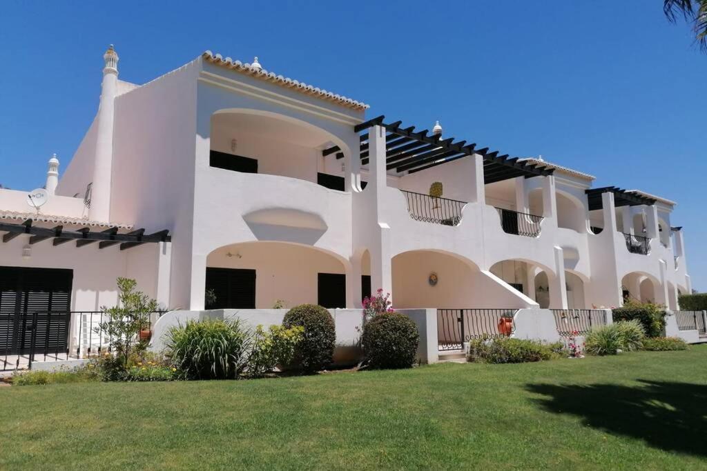 Luxury Modern T2 Ocean View - Free Parking - Pool Apartment Alvor Exterior photo